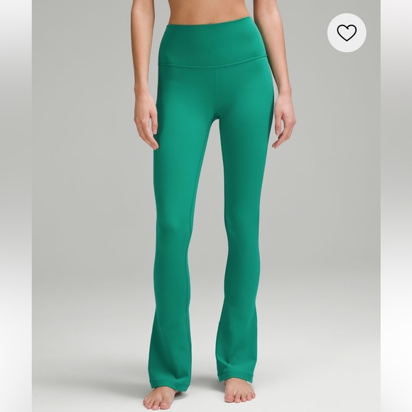 High-rise, mini flare pant (Cascadia Green) Cropped - Picture 2 of 5